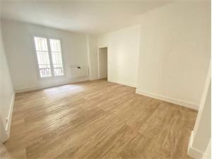 appartement renove à la location -   75010  PARIS, surface 69 m2 location appartement renove - UBI419108482